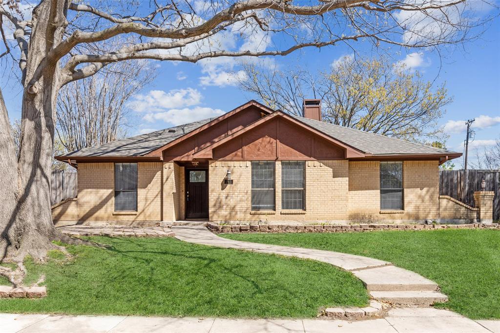 245 Simmons Drive Property Photo