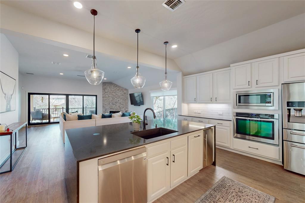 Roanoke Real Estate Listings Main Image