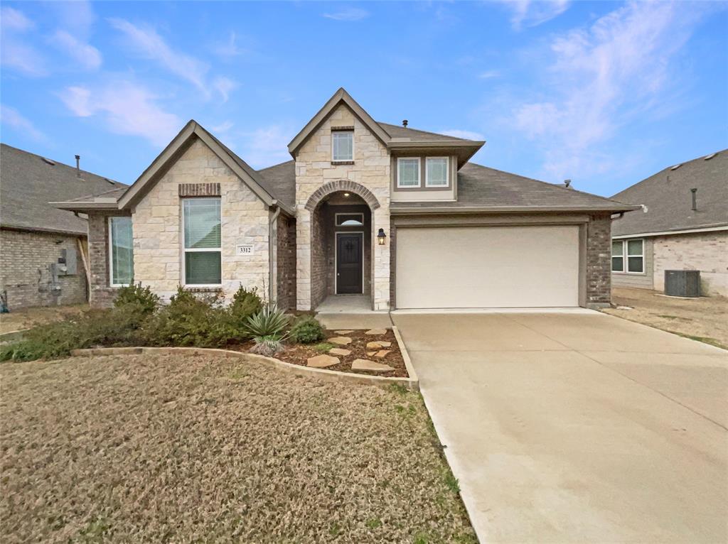3312 Oak Lane Property Photo