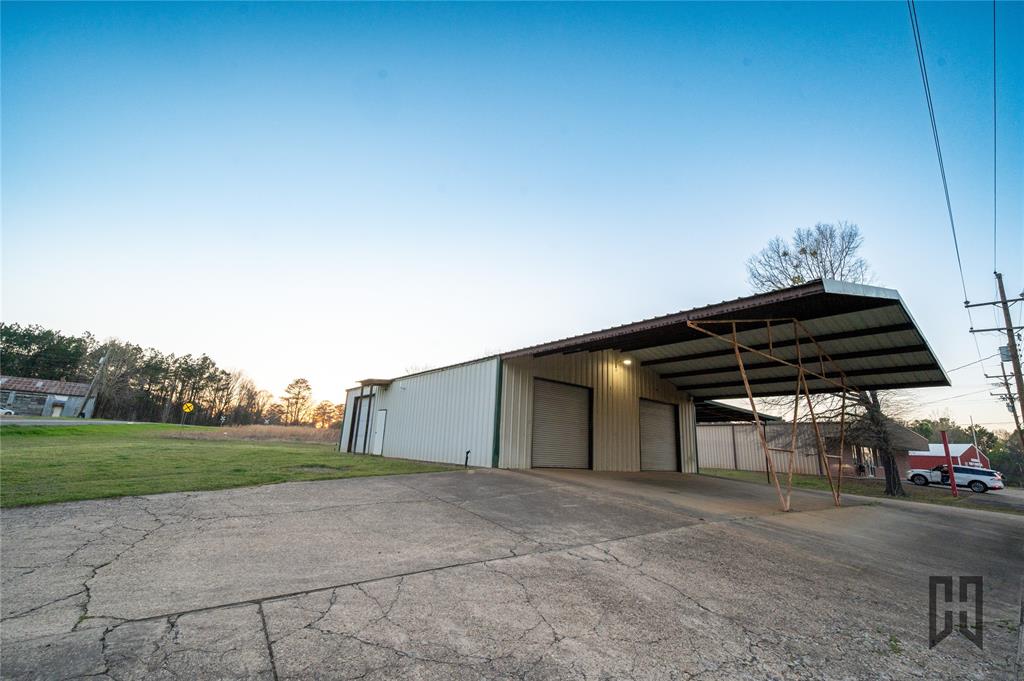 10335 Hwy 79 Property Photo