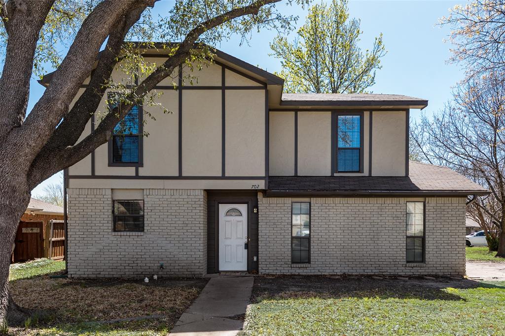 702 Middle Glen Drive Property Photo