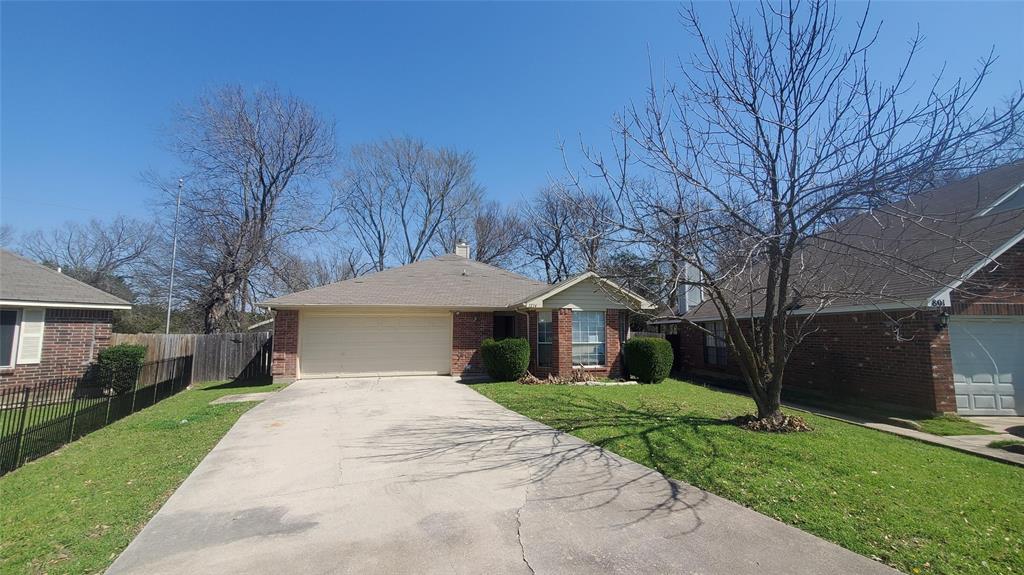 1214 Smith Drive Property Photo