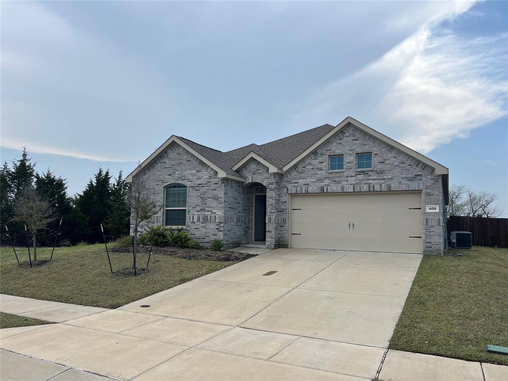 409 Petty Way Property Photo