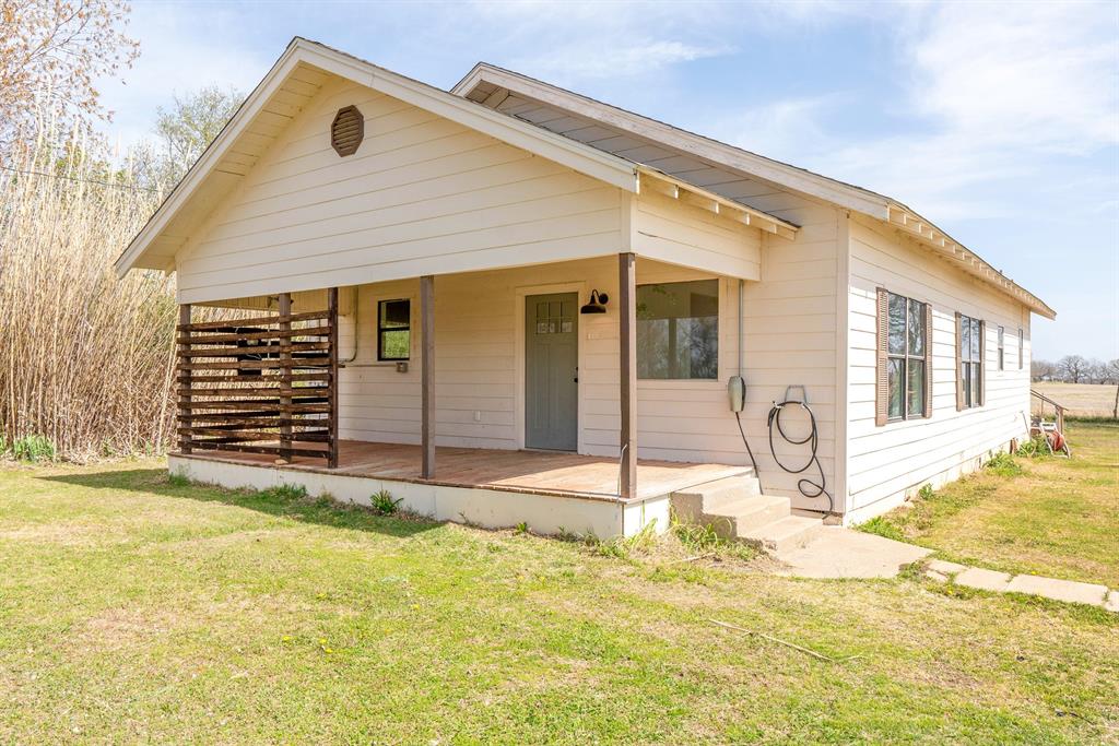 9433 County Road 419 Property Photo