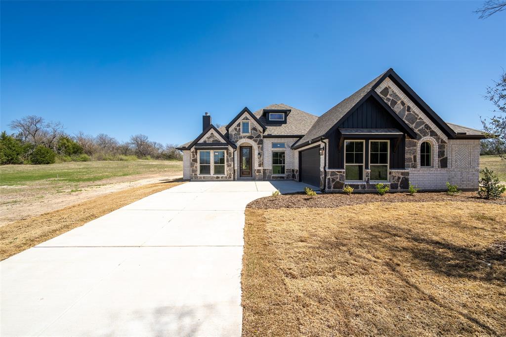 Leonard Real Estate Listings Main Image