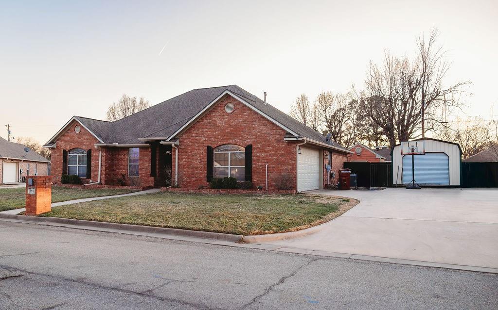 710 Mockingbird Street Property Photo