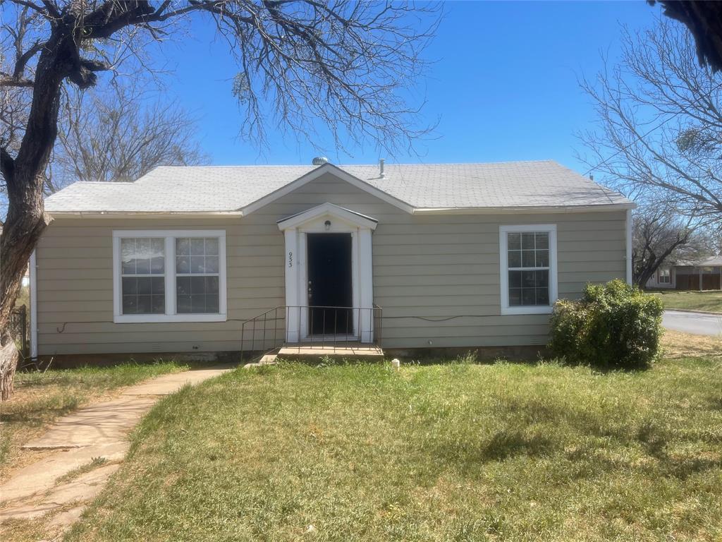 933 Ballinger Street Property Photo