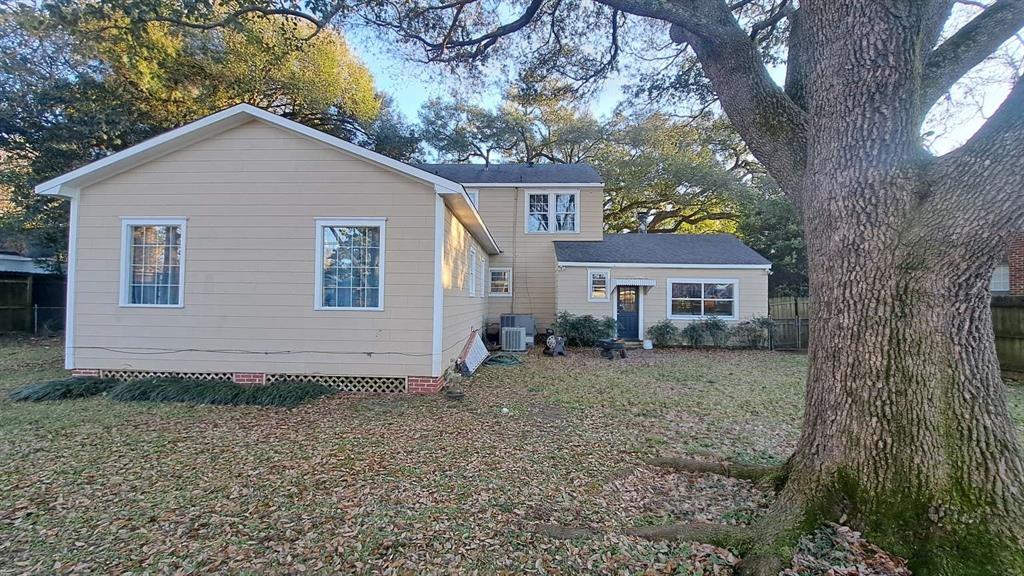 368 Albany Avenue Property Photo