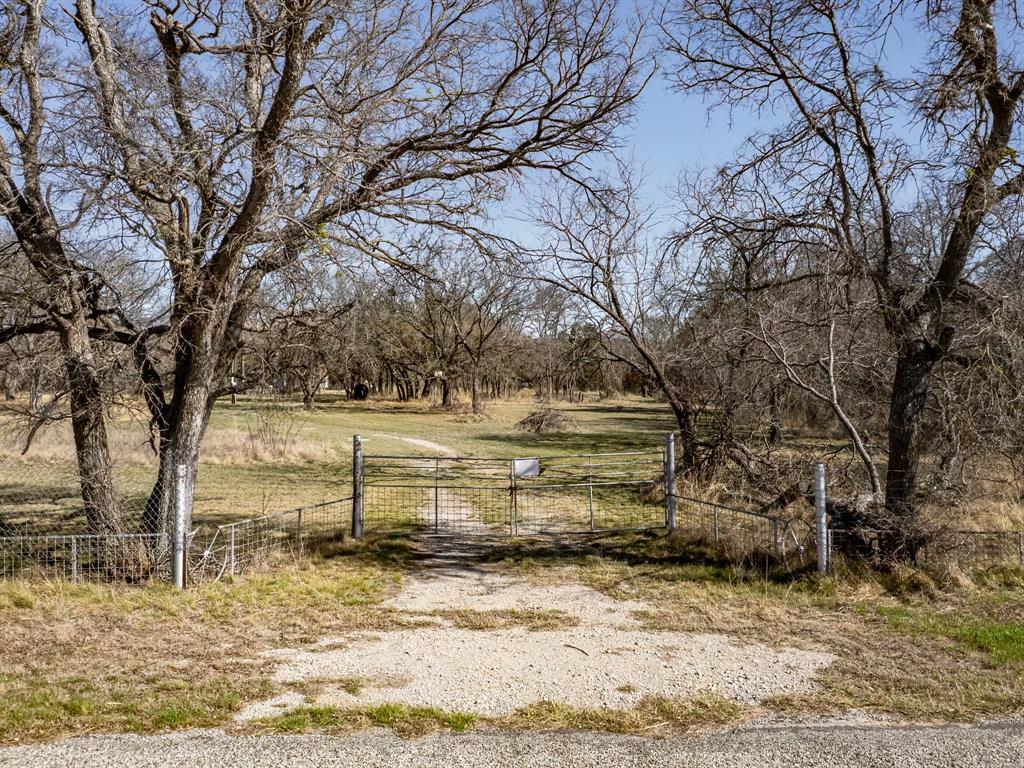 1700 Fm 590 Property Photo