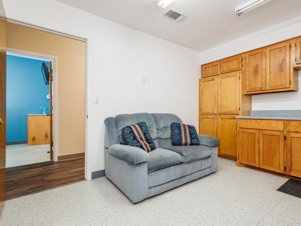 106 S Park Drive Property Photo 20