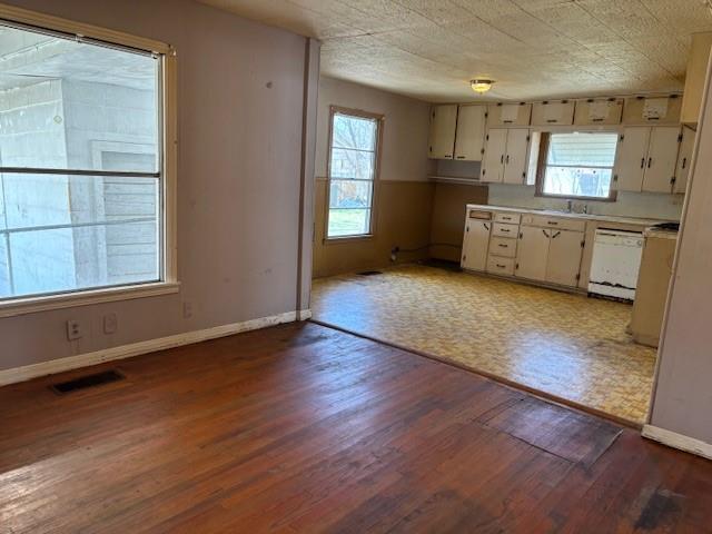 3901 Park Street Property Photo 4