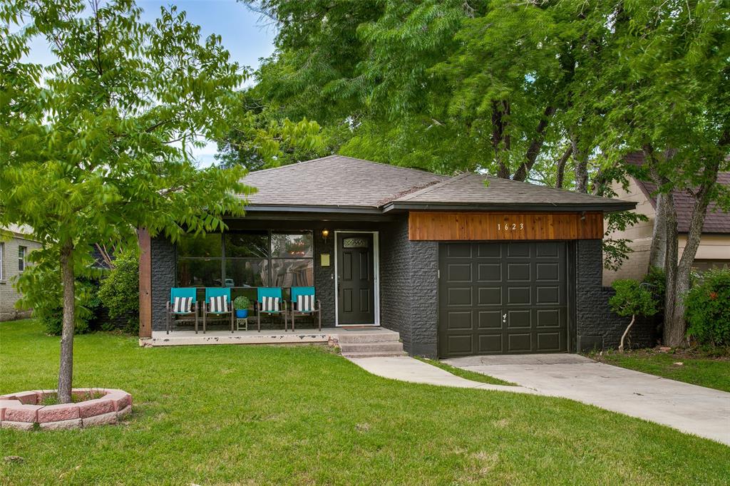 1623 S Clinton Avenue Property Photo
