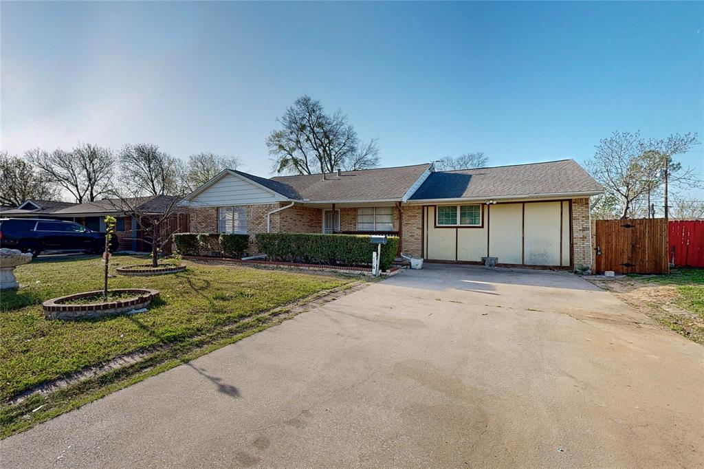 406 E Celeste Drive Property Photo