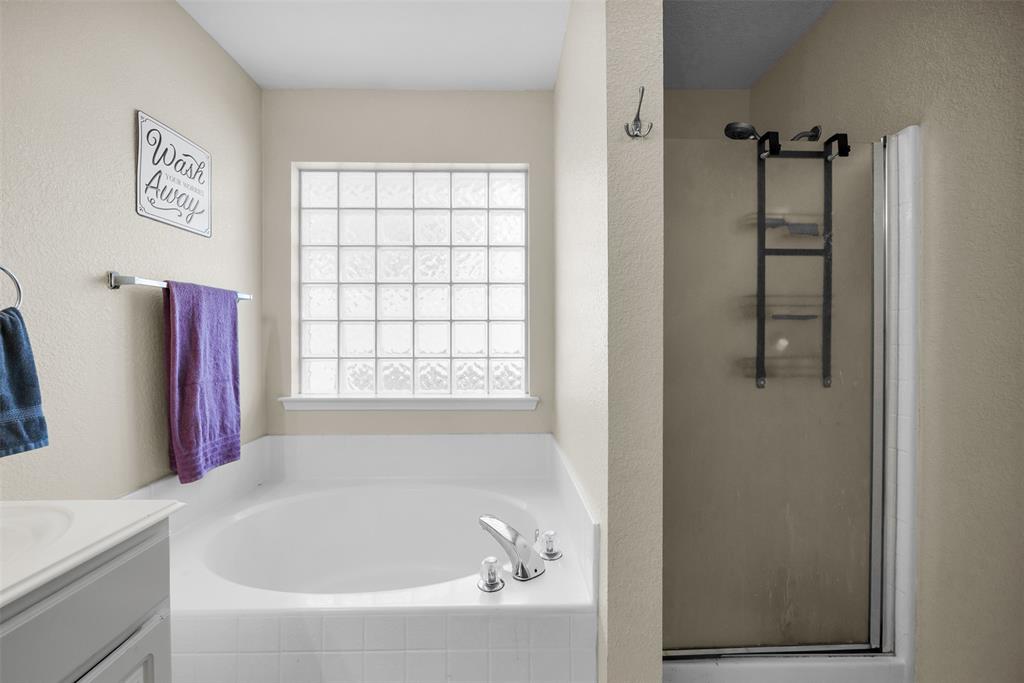 313 Angela Drive Property Photo 13