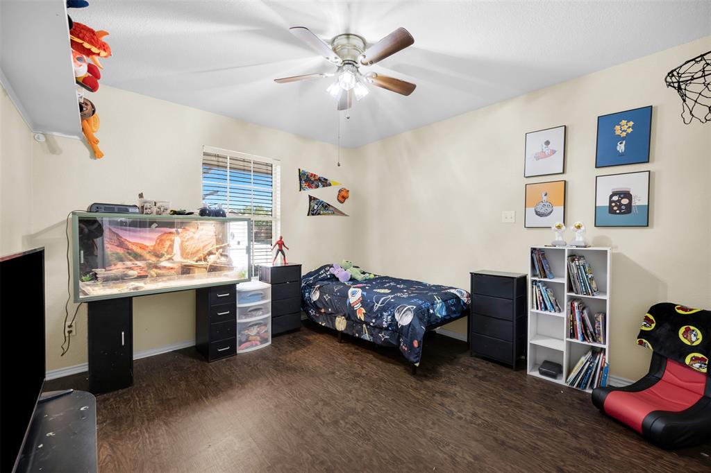313 Angela Drive Property Photo 16