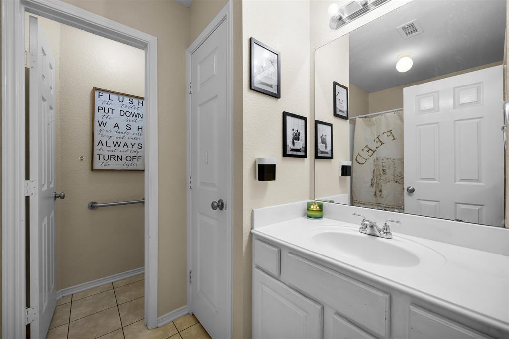 313 Angela Drive Property Photo 17