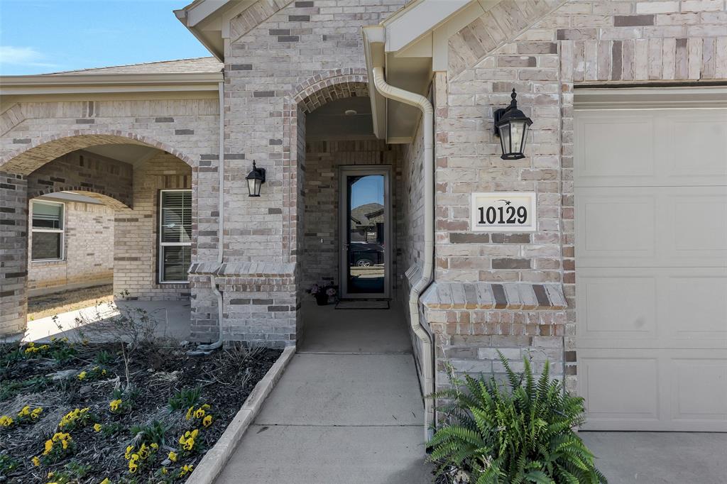 10129 Boxelder Drive Property Photo
