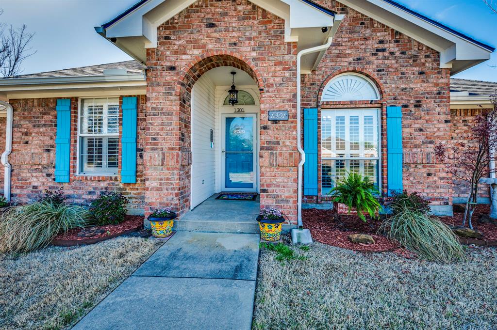 Ennis Real Estate Listings Main Image