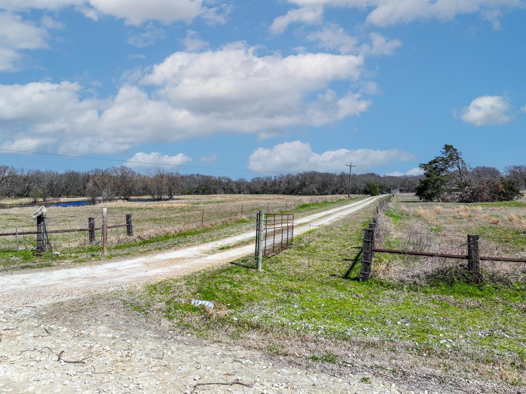 13409 County Road 349 Property Photo 8