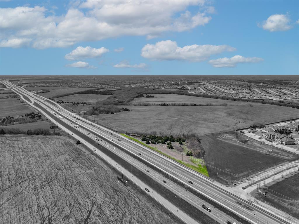 00 I-30 Property Photo
