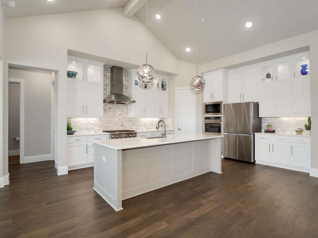 Picture of 1040 Sugar Bars Drive