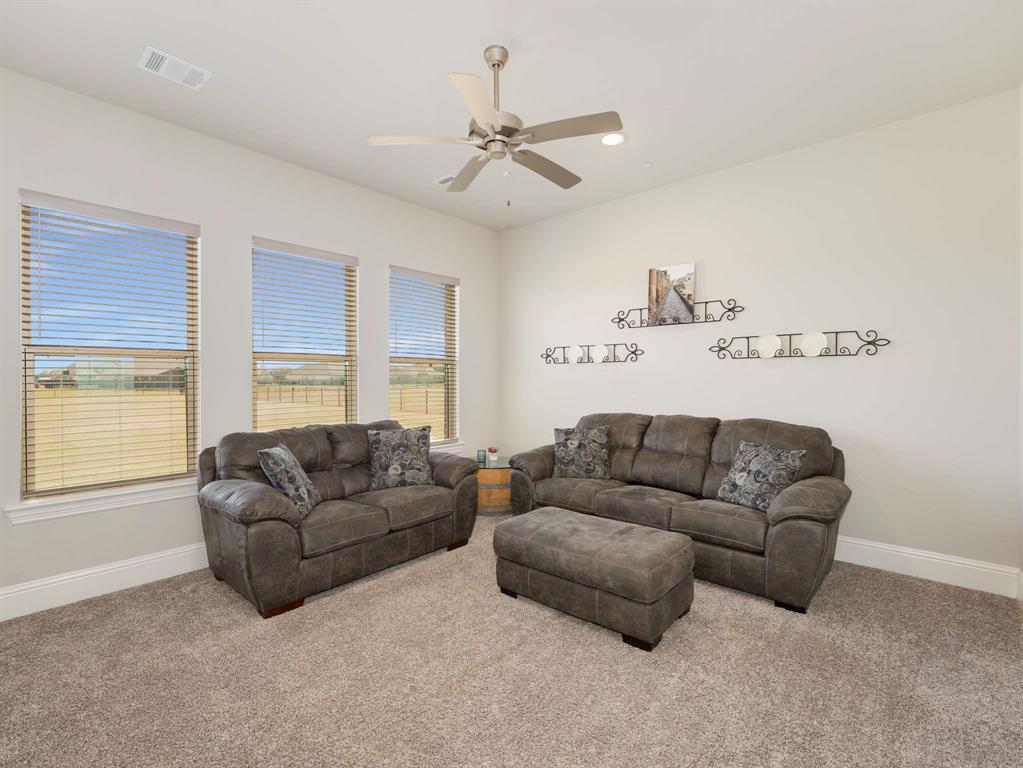 1040 Sugar Bars Drive Property Photo 17