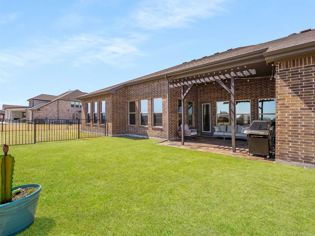 1040 Sugar Bars Drive Property Photo 29