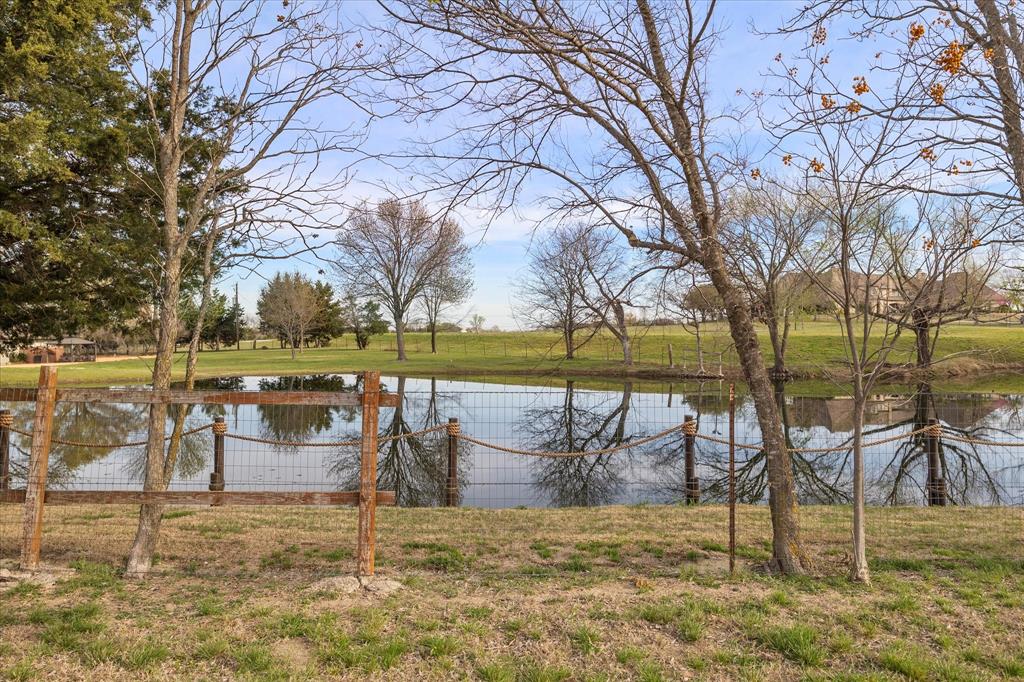 909 Saint Anne Court Property Photo 31