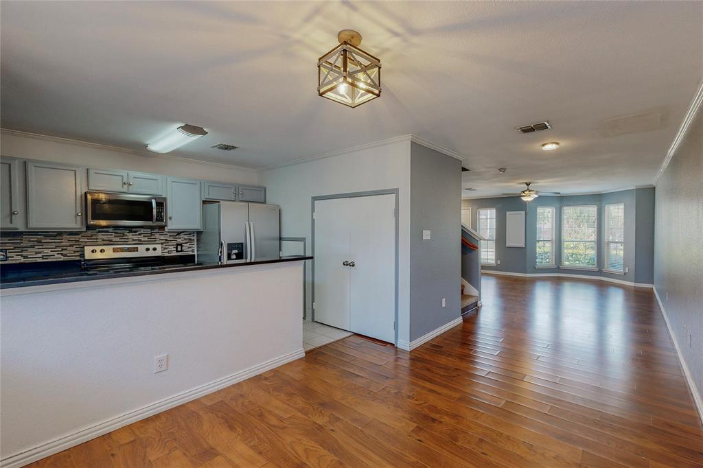 Marine Creek Real Estate Listings Main Image