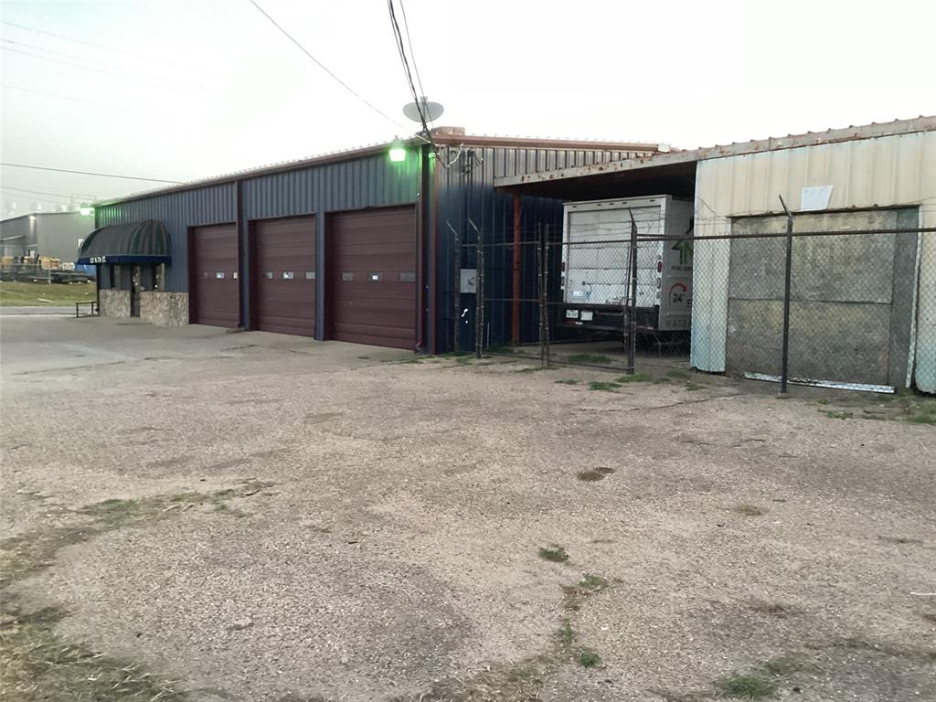 123 N 7th Street Property Photo 7