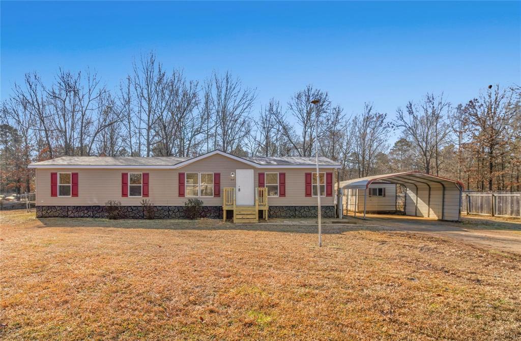 217 E Pointe Drive Property Photo
