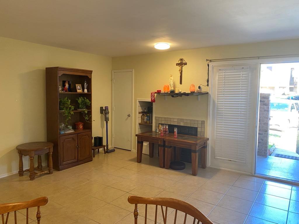 9827 Walnut Street Property Photo