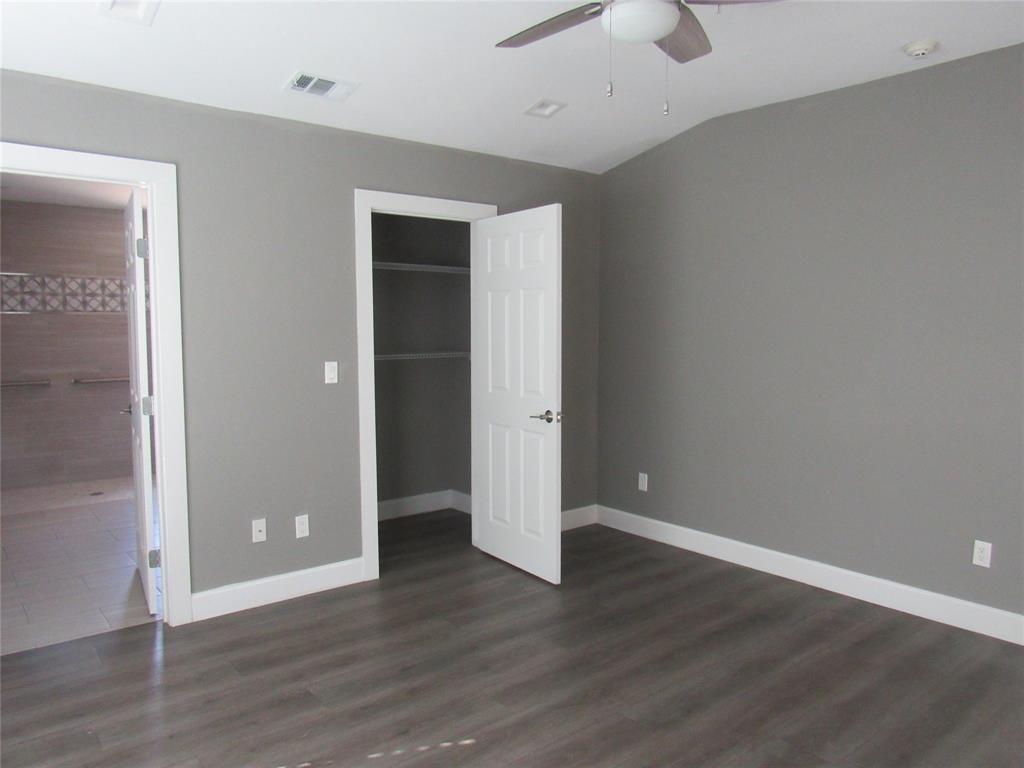9754 Amberley Drive Property Photo 7