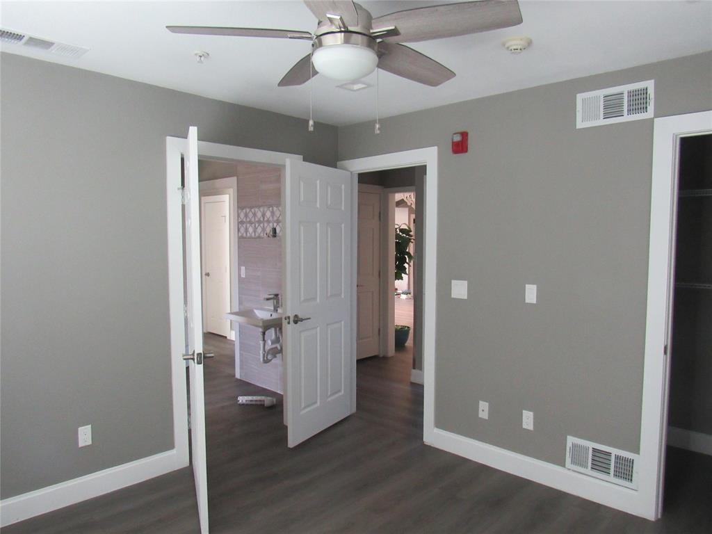 9754 Amberley Drive Property Photo 14
