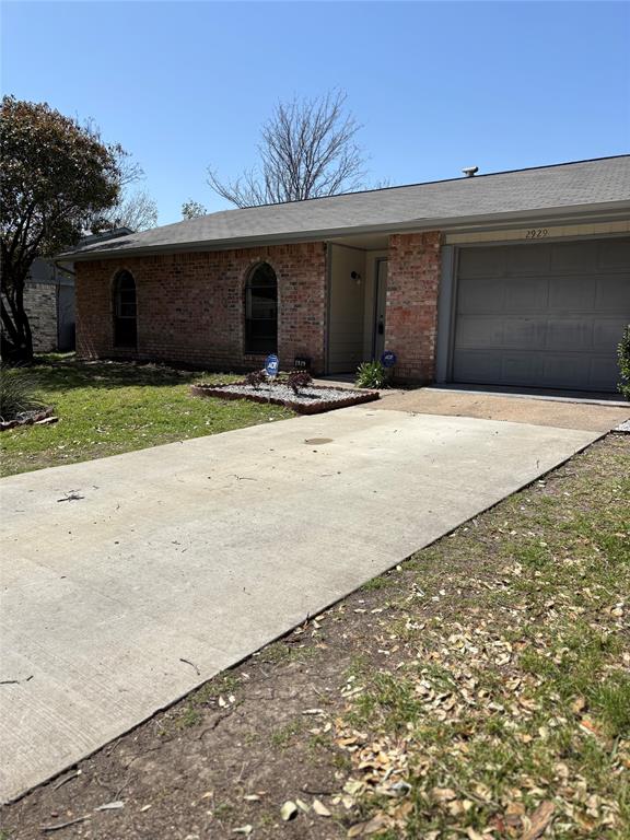 2929 Rayswood Drive Property Photo