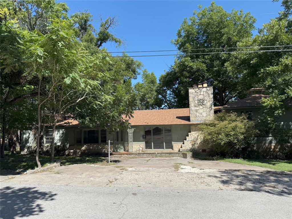 206 Vine Street Property Photo 1