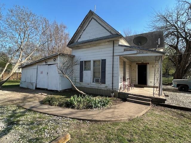 401 E Spruce Street Property Photo