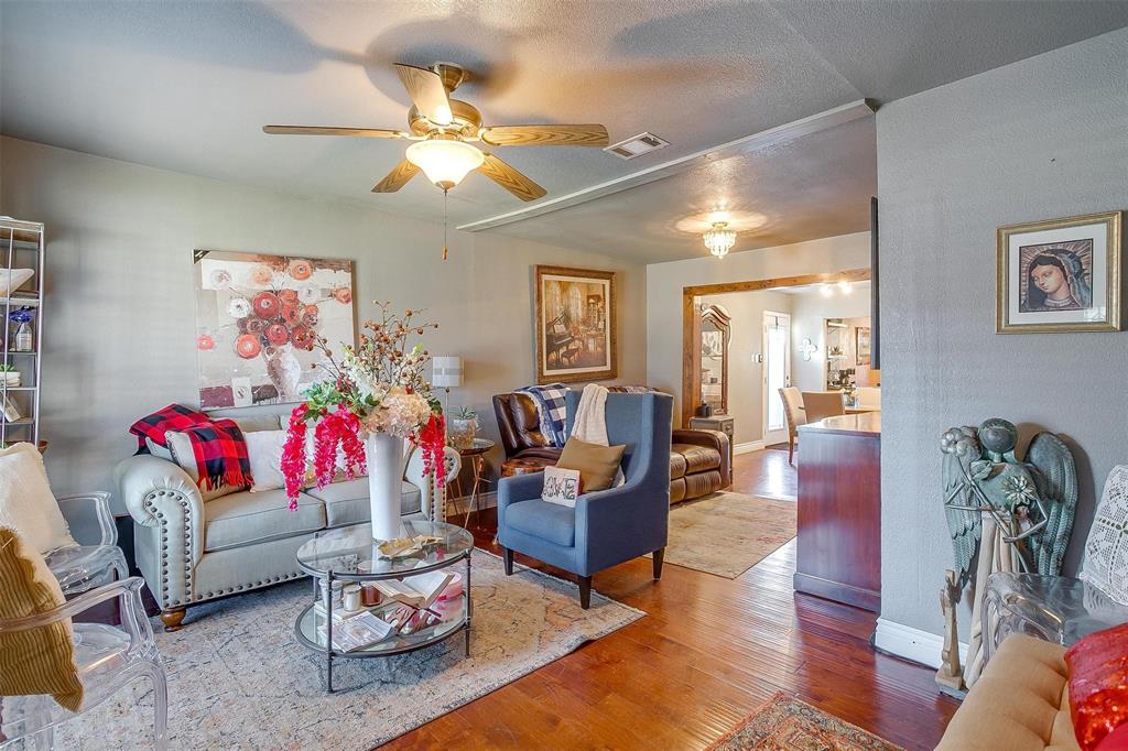 5812 Locke Avenue Property Photo