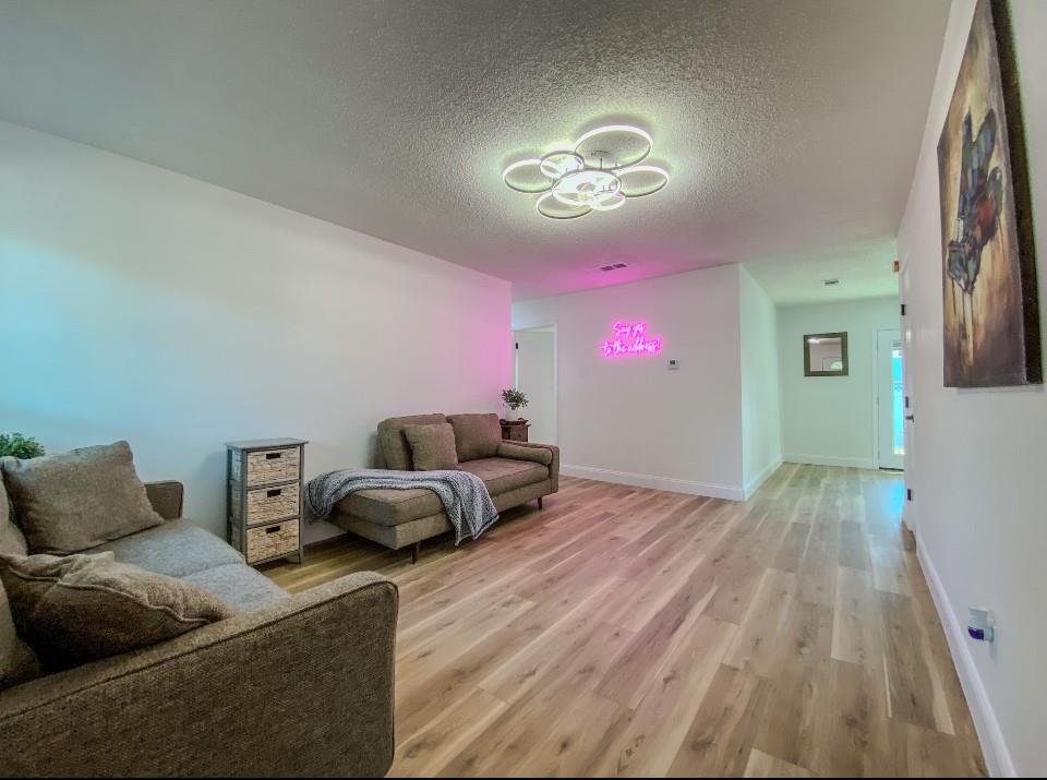 1422 Noble Street Property Photo