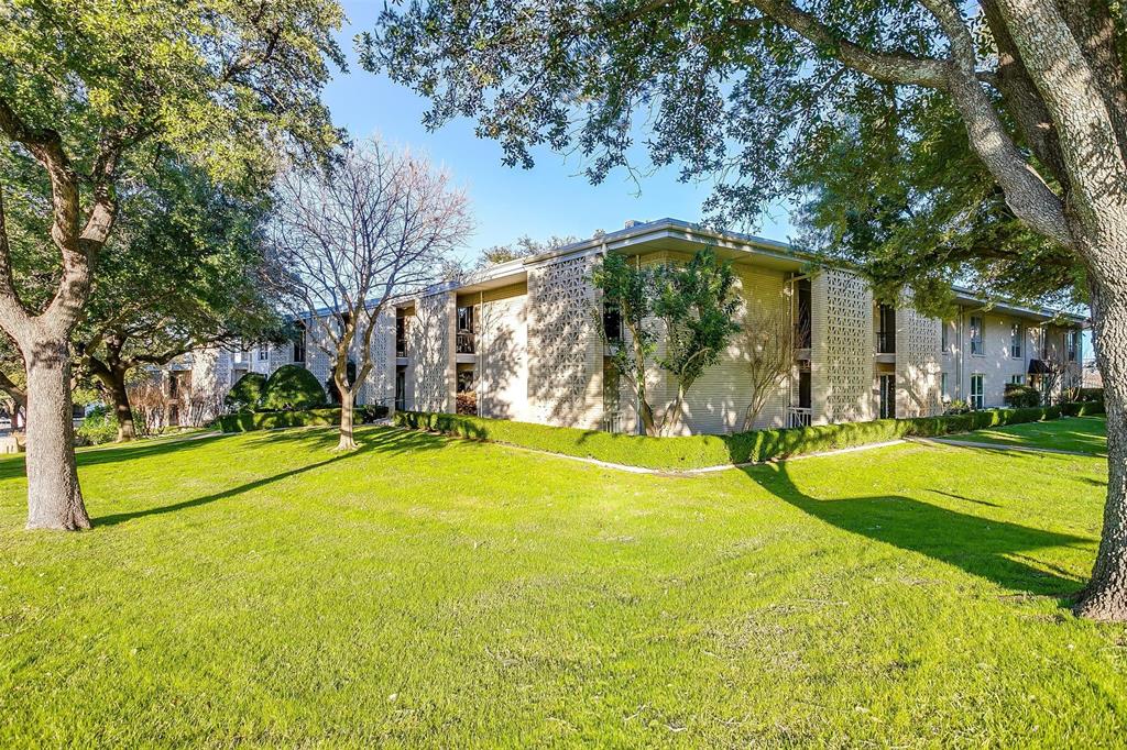 2301 Ridgmar Plaza Property Photo