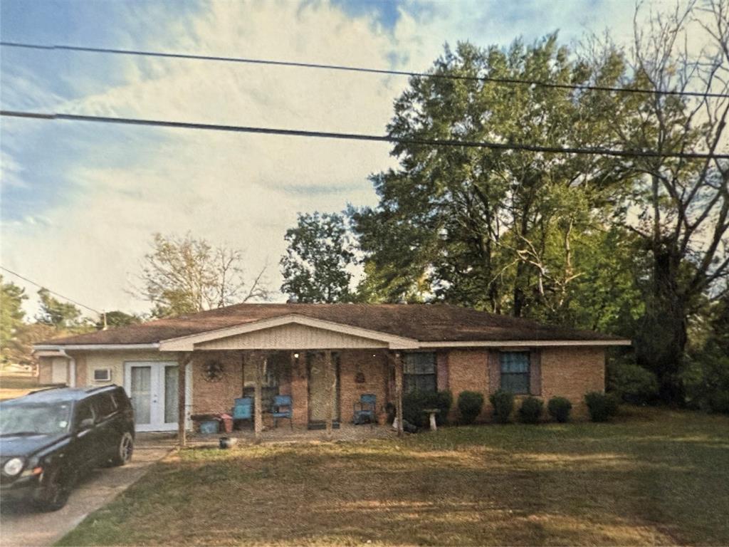 345 Warriner Street Property Photo