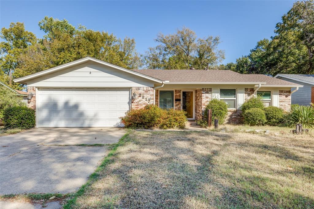2217 Hackberry Drive Property Photo