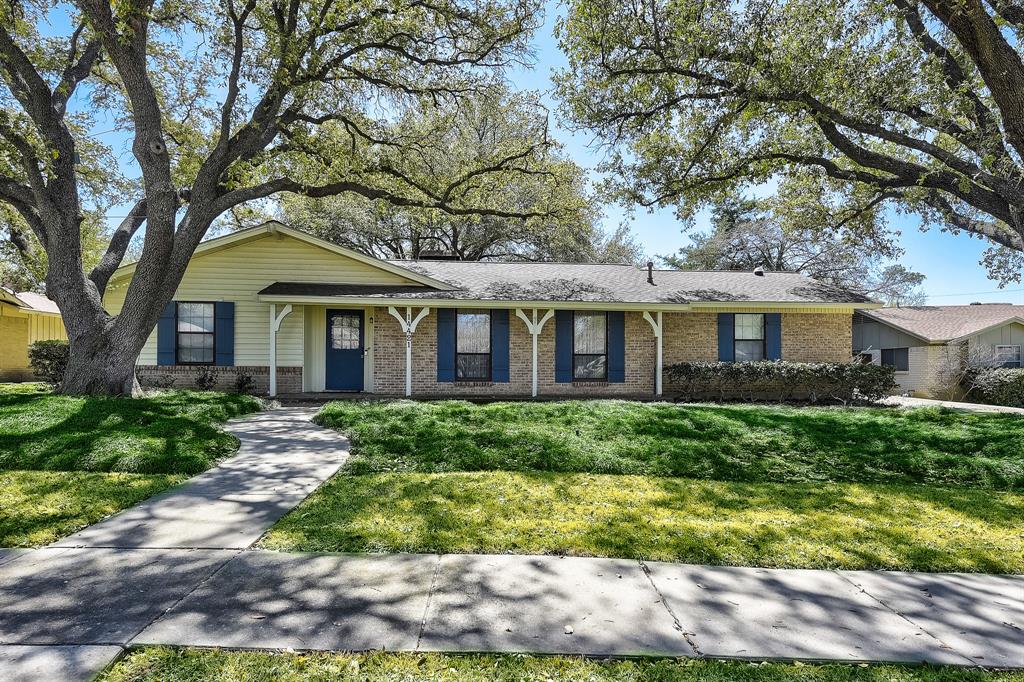 14421 Southern Pines Court Property Photo