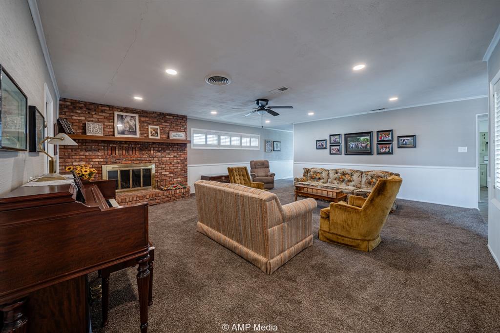 131 Nw I Avenue Property Photo 4