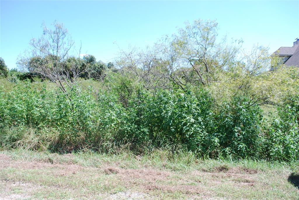 22210 Field Street Property Photo