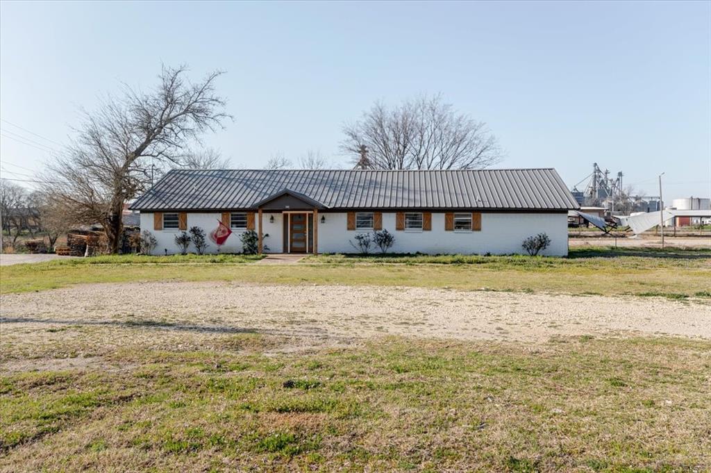 300 W Bivar Avenue Property Photo