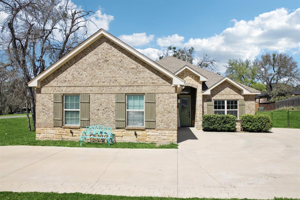 6500 Arcola Court Property Photo