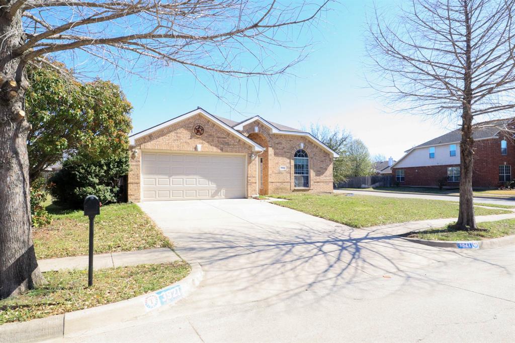 3921 Summerhill Lane Property Photo