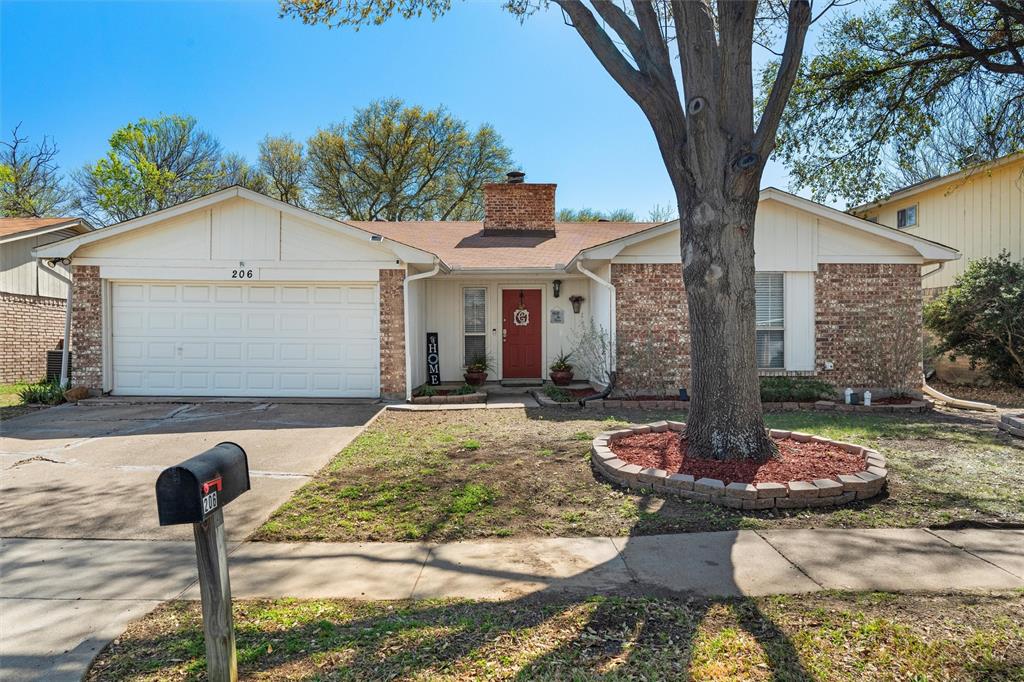 206 Nettletree Street Property Photo
