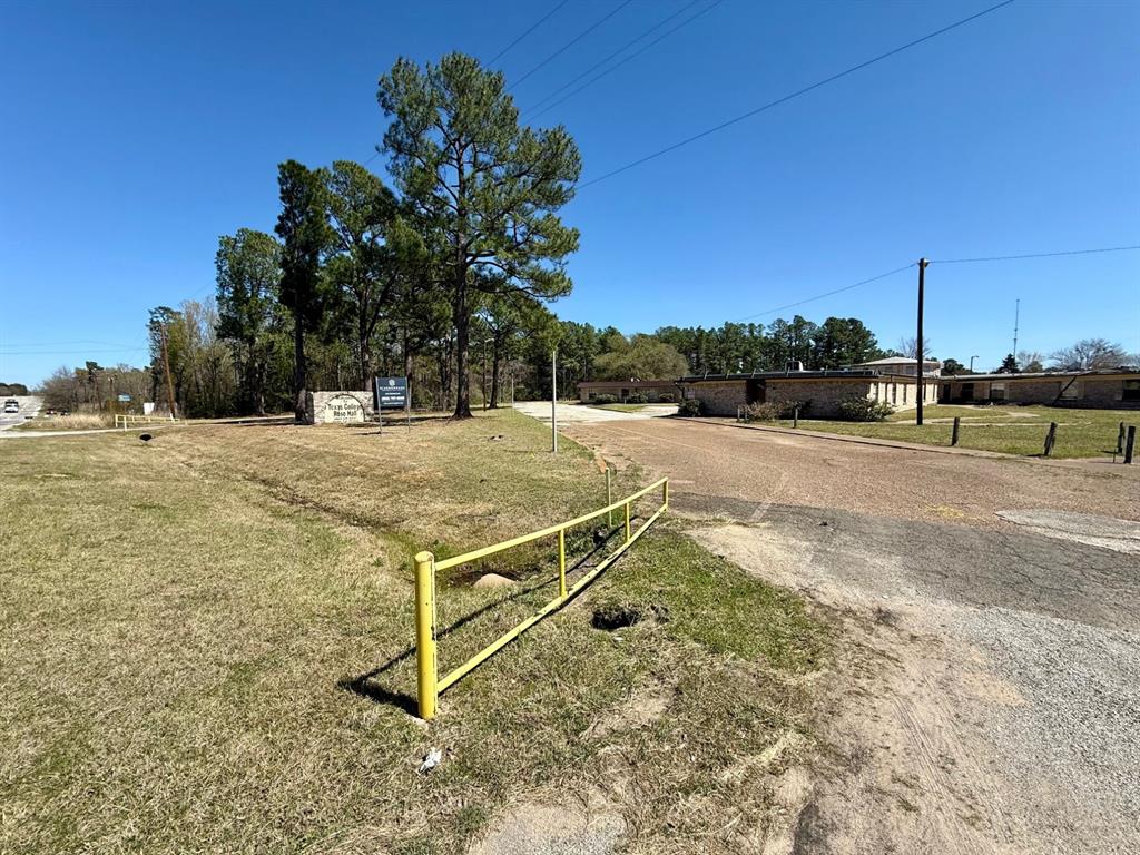 2901 County Road 2347 Property Photo